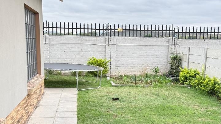 3 Bedroom Property for Sale in Waterkloof East North West